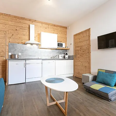 Apartment Cote-bourget, 2 Apparts, 10 Pers Le Bourget Et 4 Pers L'orgere, Proche La Norma Aussois
