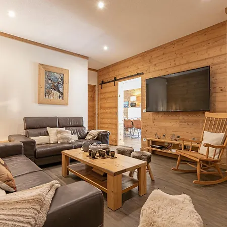 Cote-bourget, 2 Apparts, 10 Pers Le Bourget Et 4 Pers L'orgere, Proche La Norma Aussois Apartment
